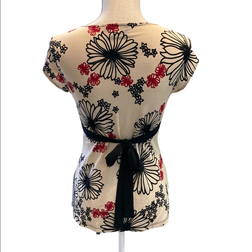 Mm Mm Mm Floral Tie Back Cream, Black, Red Ladies Blouse - Picture 3 of 7
